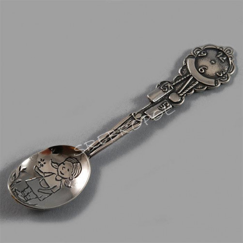 Łyżeczka srebrna z dziewczynką ŁYŻECZKA 52/0