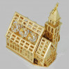 Złota figurka w postaci kościółka z kryształkami swarovskiego 122-0228