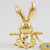 Złota figurka zając z kryształkami swarovskiego 122-0256