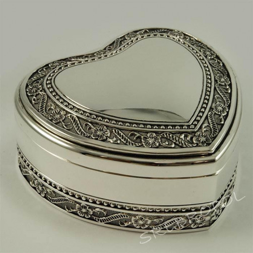 Posrebrzana kasetka, szkatułka na biżuterię w kształcie serca 461-4902