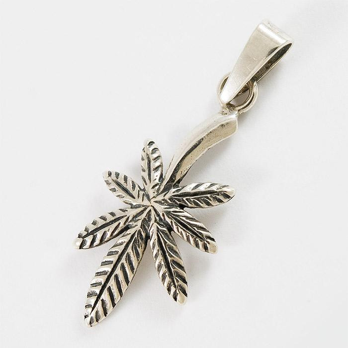 Wisiorek srebrny liść marihuany W10/0