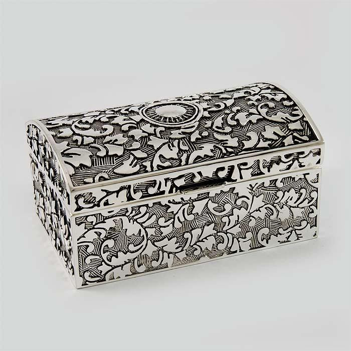 Posrebrzana szkatułka na biżuterię 461-4862