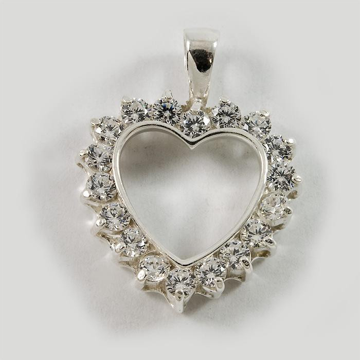 Wisiorek srebrny serce z cyrkoniami W22/0