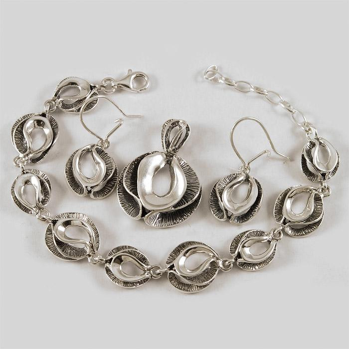 Komplet srebrny bransoletka + wisiorek + kolczyki B81/0 W32/0 K24/0