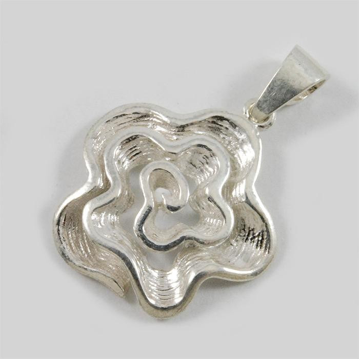 Wisiorek srebrny kwiatuszek SH 2.8g