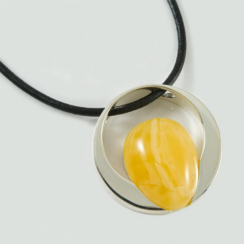 Wisiorek srebrny z bursztynem 78/AS