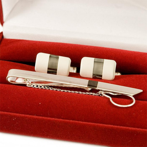 Komplet srebrnych spinek z czarnym paseczkiem KM23