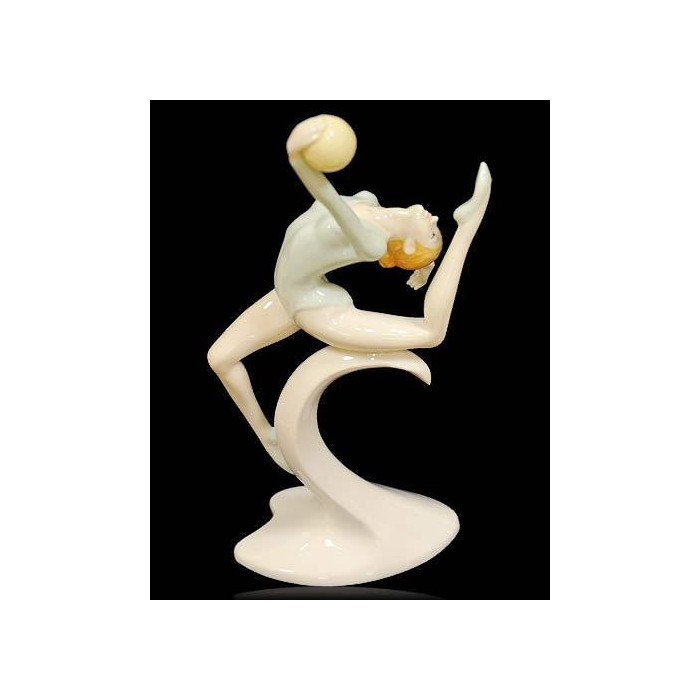 Figurka porcelanowa atletka z piłeczką