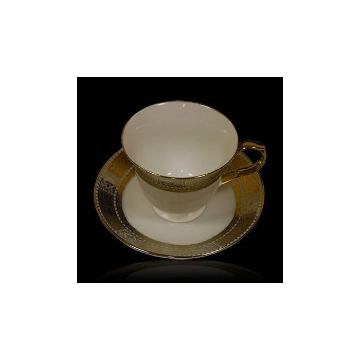 Komplet 6 filiżanek z talerzykami złoty
