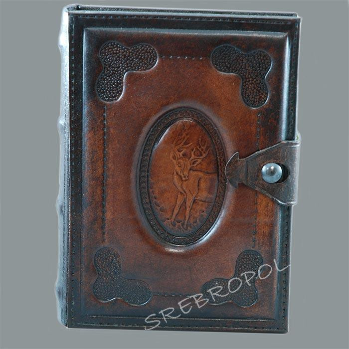 Kasetka skórzana z piersiówką 5580