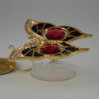 Złota figurka motyl na szybe z kryształkami swarovskiego