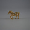 Złota figurka trzech koni z kryształkami swarovskiego 1007365