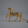 Złota figurka trzech koni z kryształkami swarovskiego 1007365