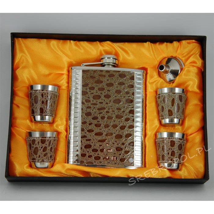 Zestaw piersiówka+kieliszki+lejek 6.3042