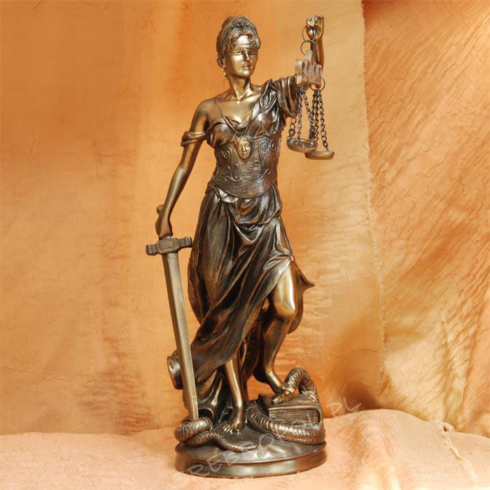 Figurka mała Temida C