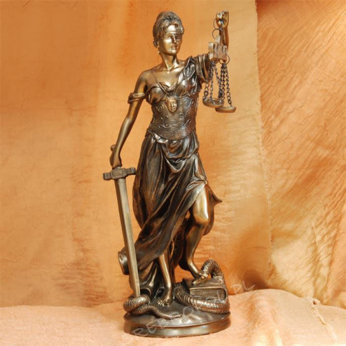 Figurka mała Temida C