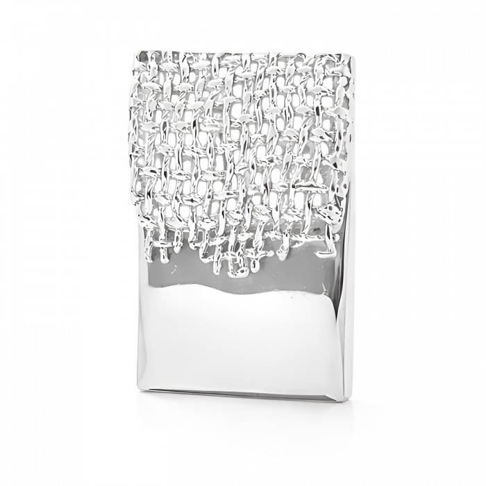 detal dekoracyjnej faktury na nowoczesnym wisiorku