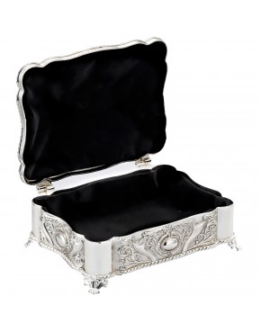 Szkatułka posrebrzana na biżuterię prostokątna bogato zdobiona klasyczna