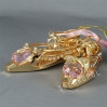Złota figurka buciki z kryształkami swarovskiego 122-0223