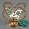 Złota figurka motylek w sercu z kryszałkami swarovskiego