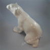 Siedzący niedźwiedź polarny ŁOMONOSOW 571-0001