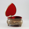 Mosiądzowana szkatułka na biżuterię w kształcie serca 461-4750